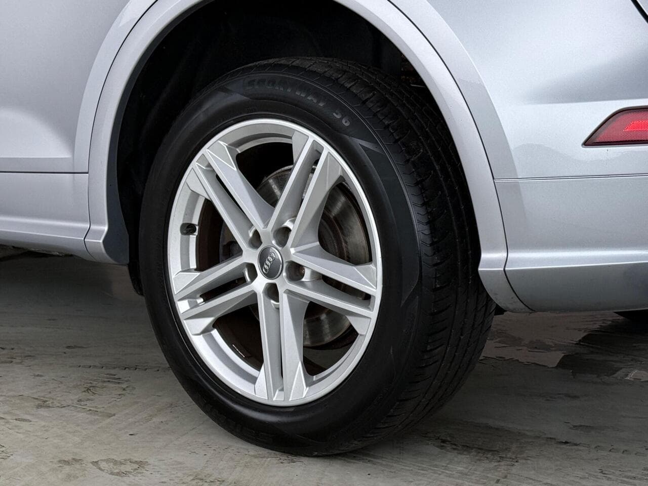 Audi Q5 thumbnail Wheel