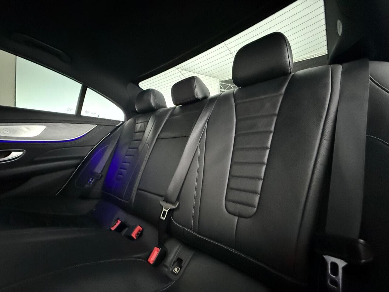 Mercedes-Benz CLS thumbnail Seats Rear