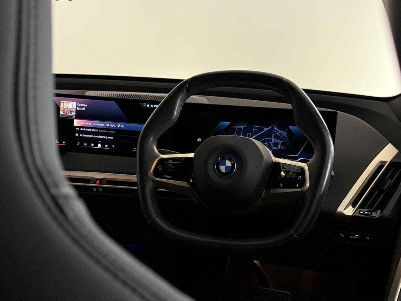 BMW iX thumbnail Steering Wheel