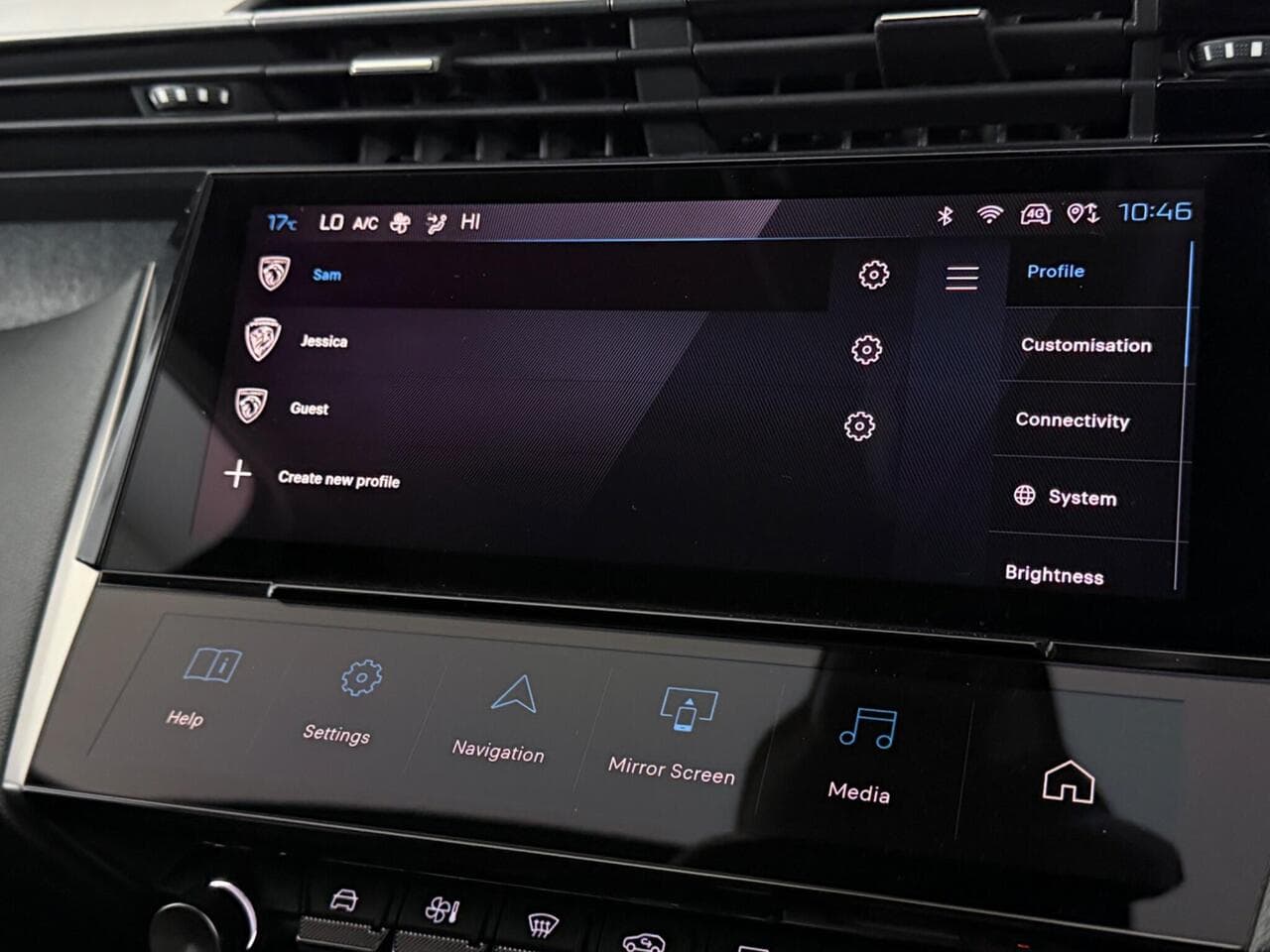 Peugeot 308 thumbnail Infotainment System