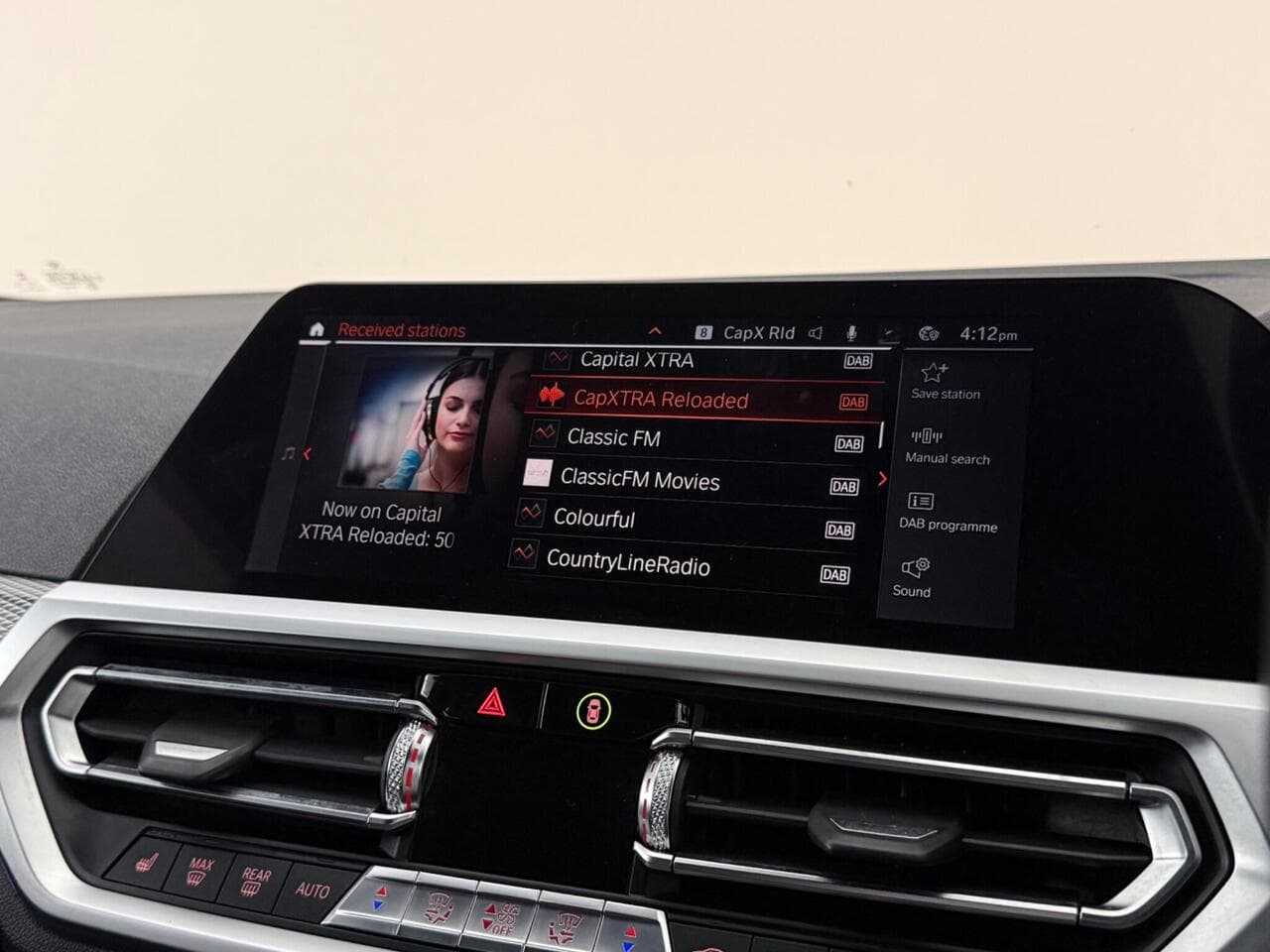 BMW 3 Series thumbnail Infotainment System