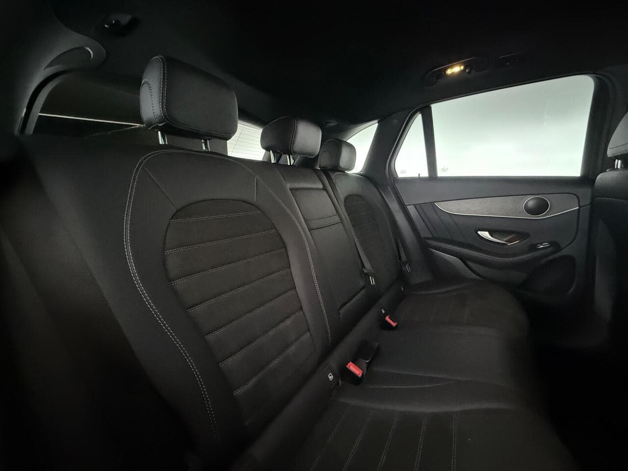Mercedes-Benz GLC thumbnail Seats Rear