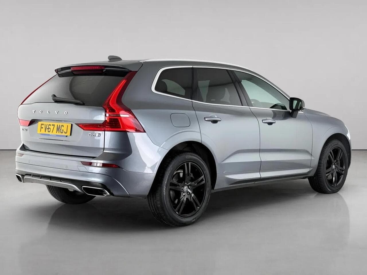 Volvo XC60 thumbnail Rear Right