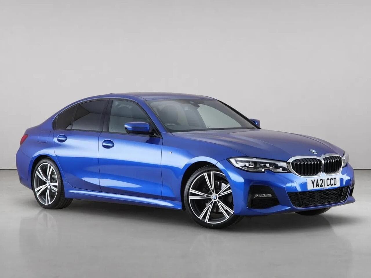 BMW 3 Series - BMW 3 Series 2.0 320i M Sport Auto xDrive Euro 6 (s/s) 4dr
