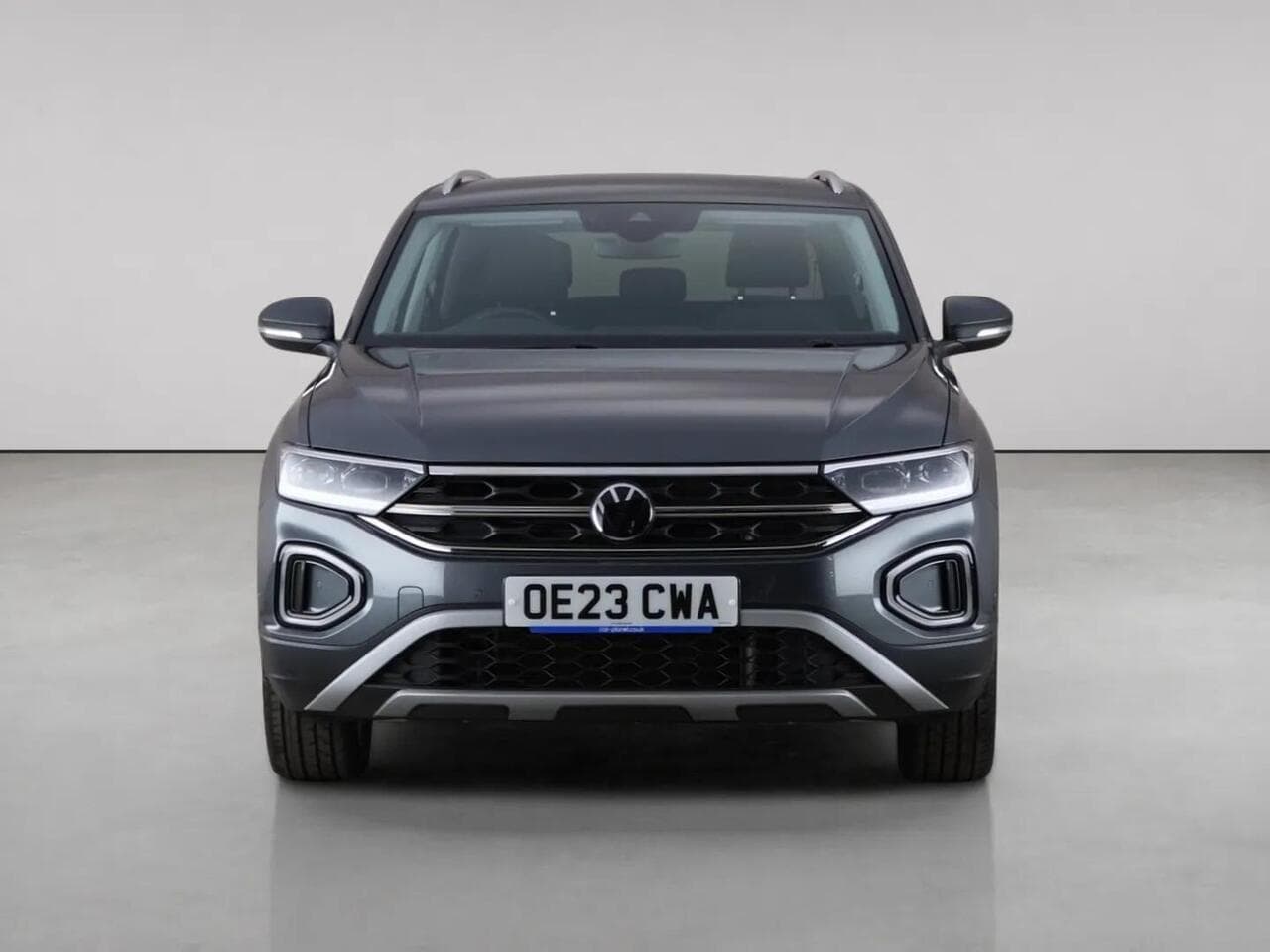 Volkswagen T-Roc thumbnail Front