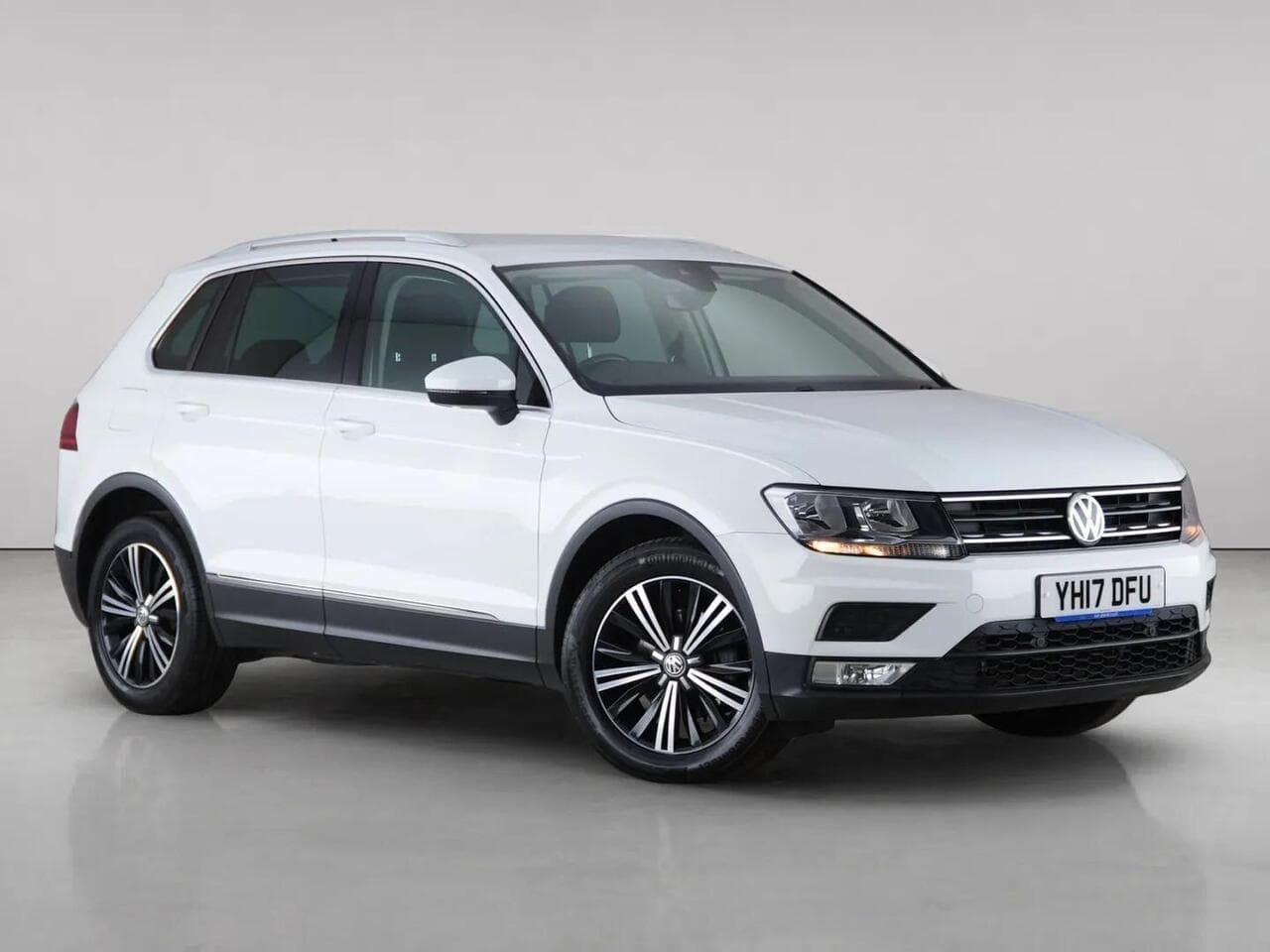 Volkswagen Tiguan - Volkswagen Tiguan 2.0 TDI BlueMotion Tech SE Navigation DSG Euro 6 (s/s) 5dr