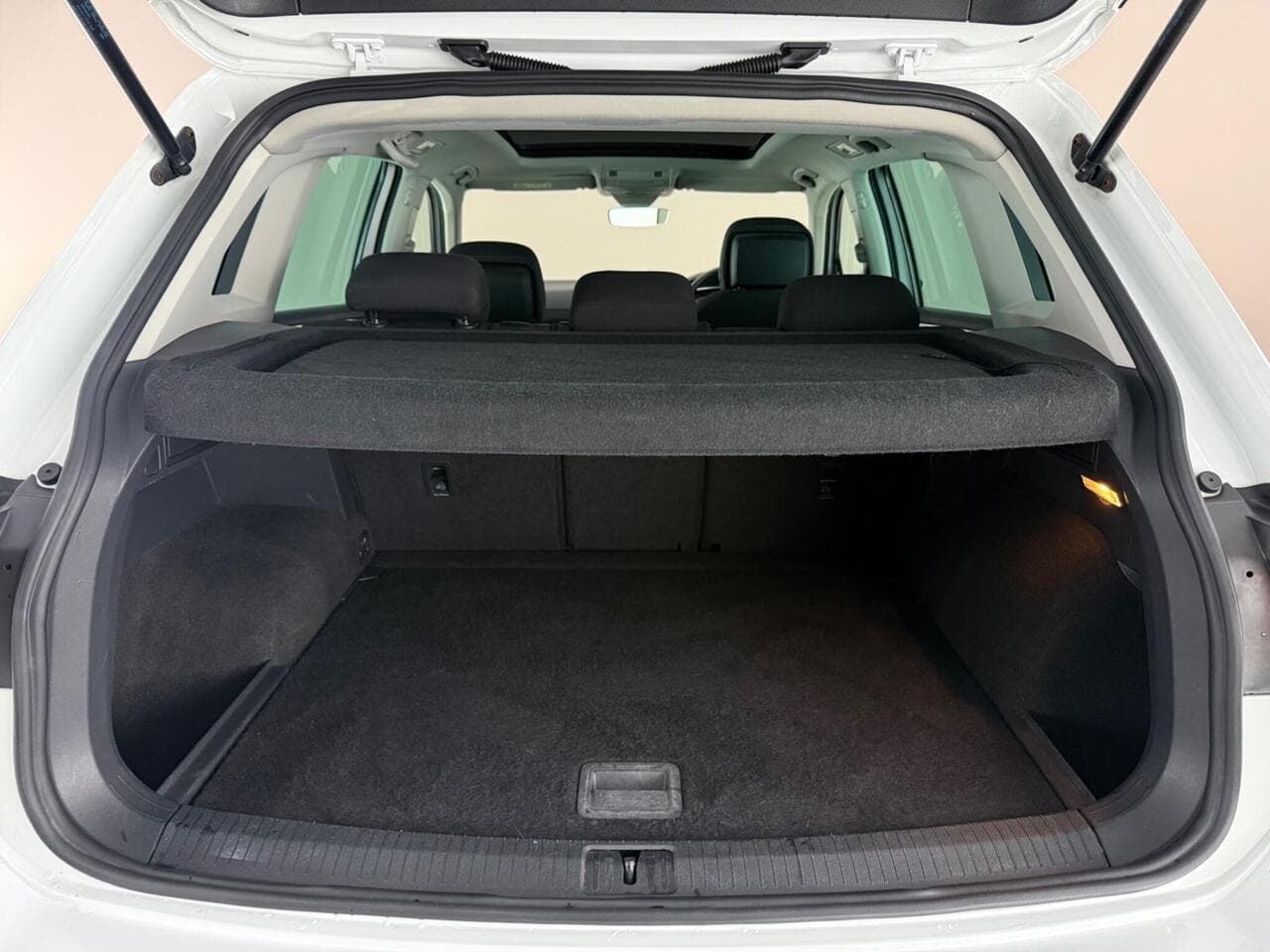 Volkswagen Tiguan thumbnail Boot
