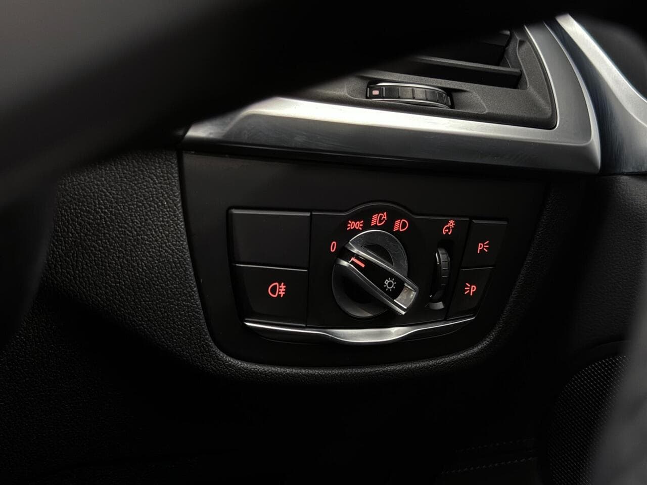 BMW X3 thumbnail Misc Controls