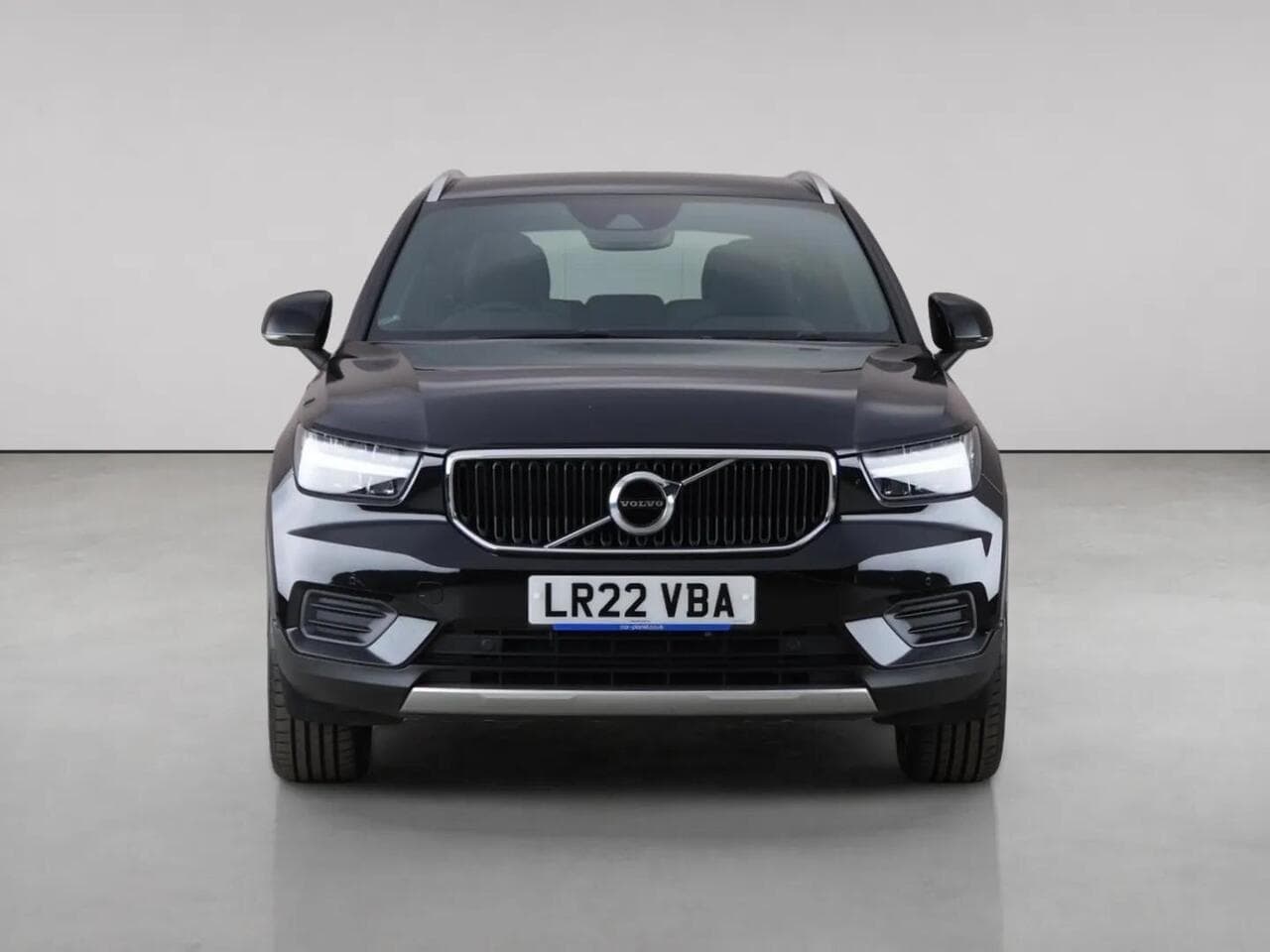 Volvo XC40 thumbnail Front