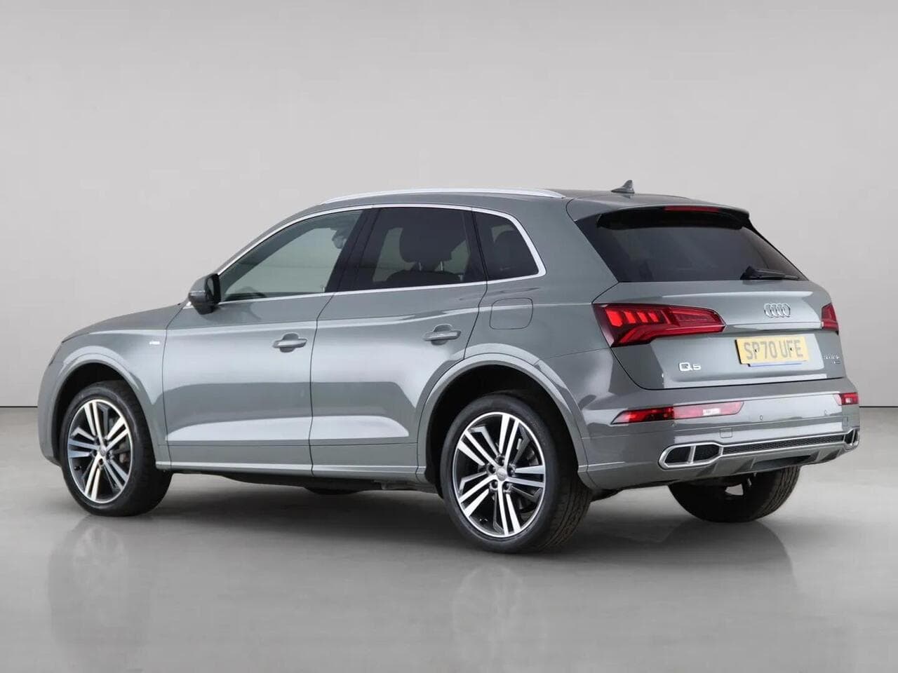 Audi Q5 thumbnail Rear Left