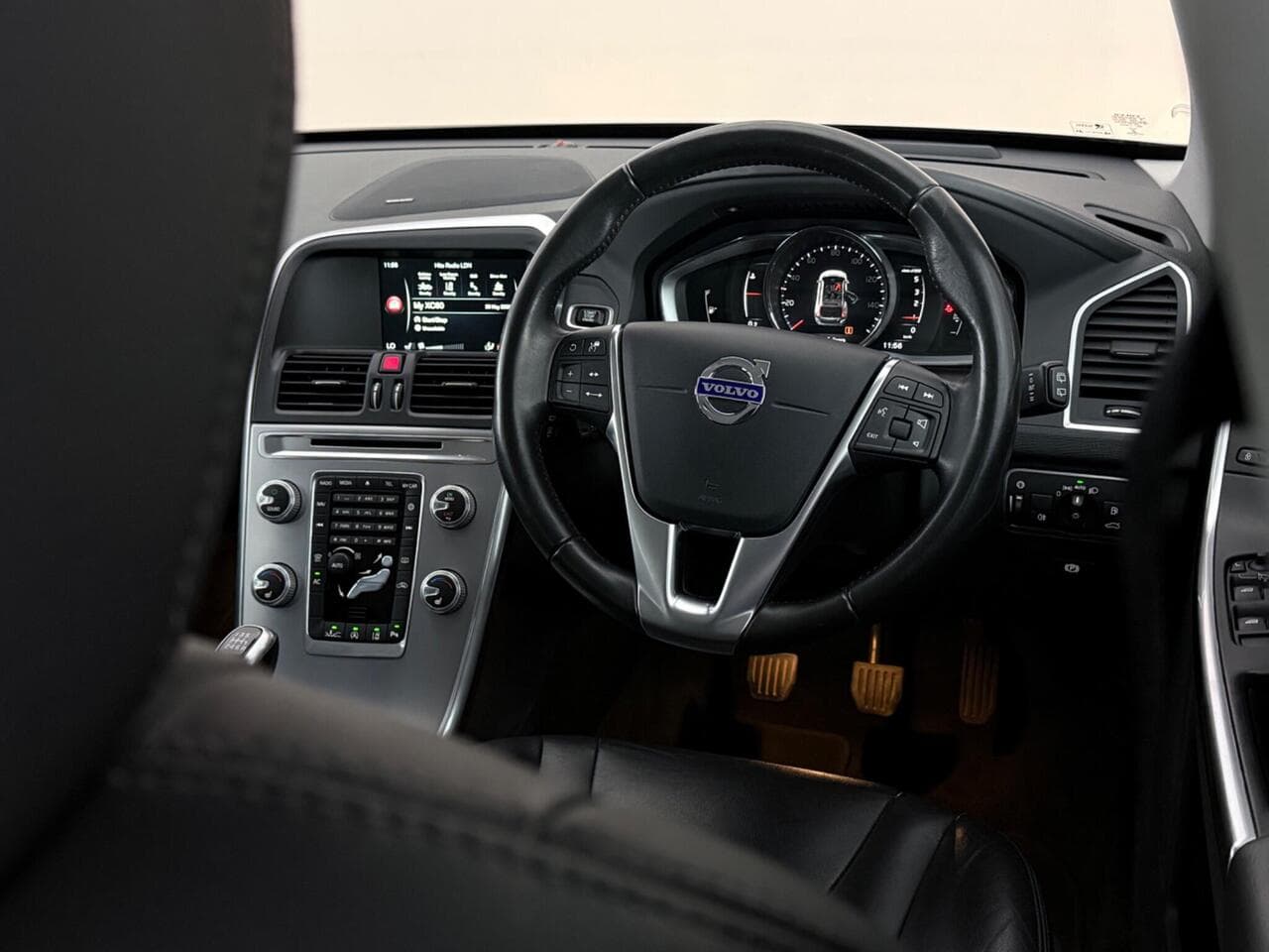 Volvo XC60 thumbnail Steering Wheel