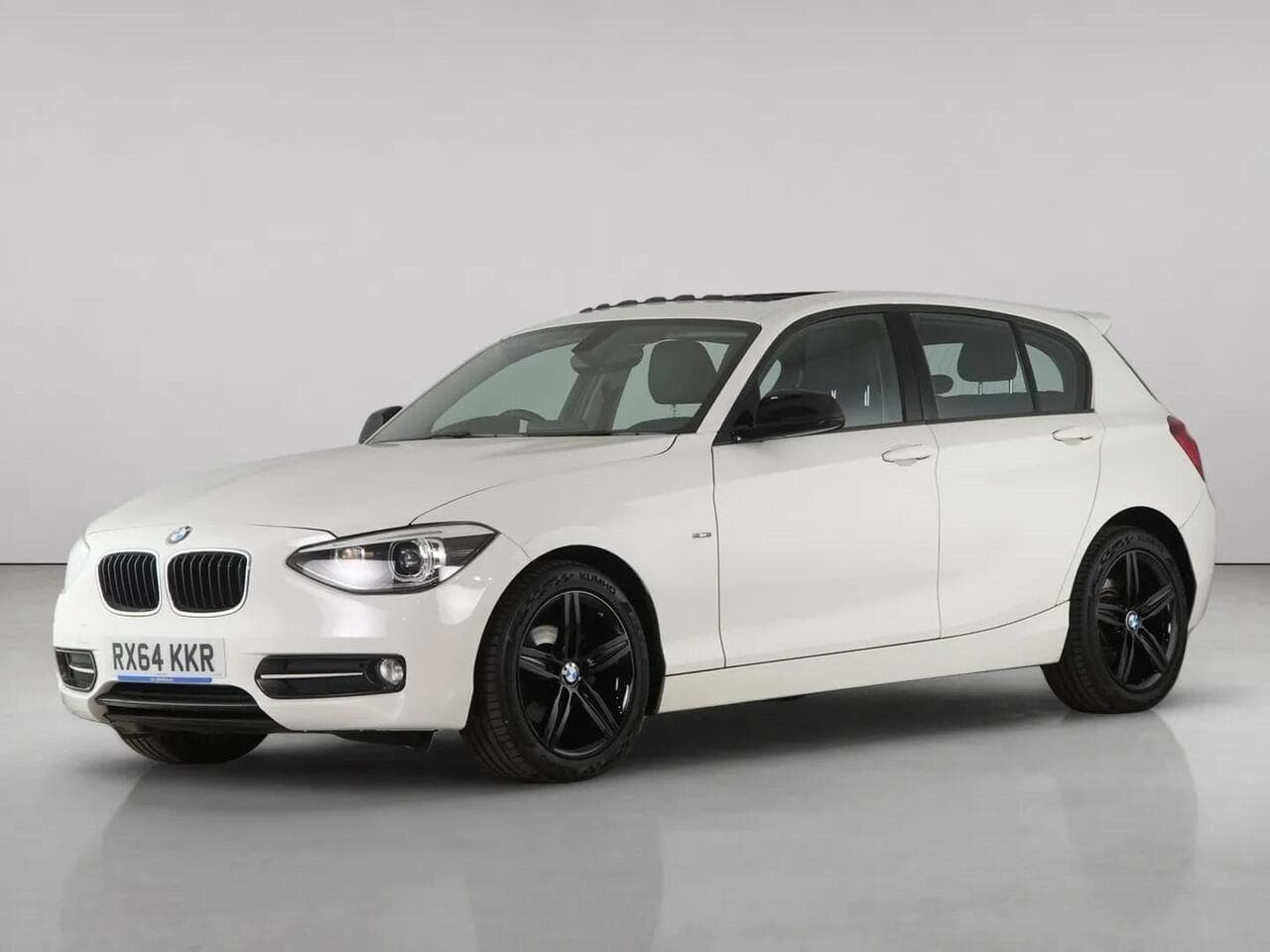 BMW 1 Series thumbnail Front Left