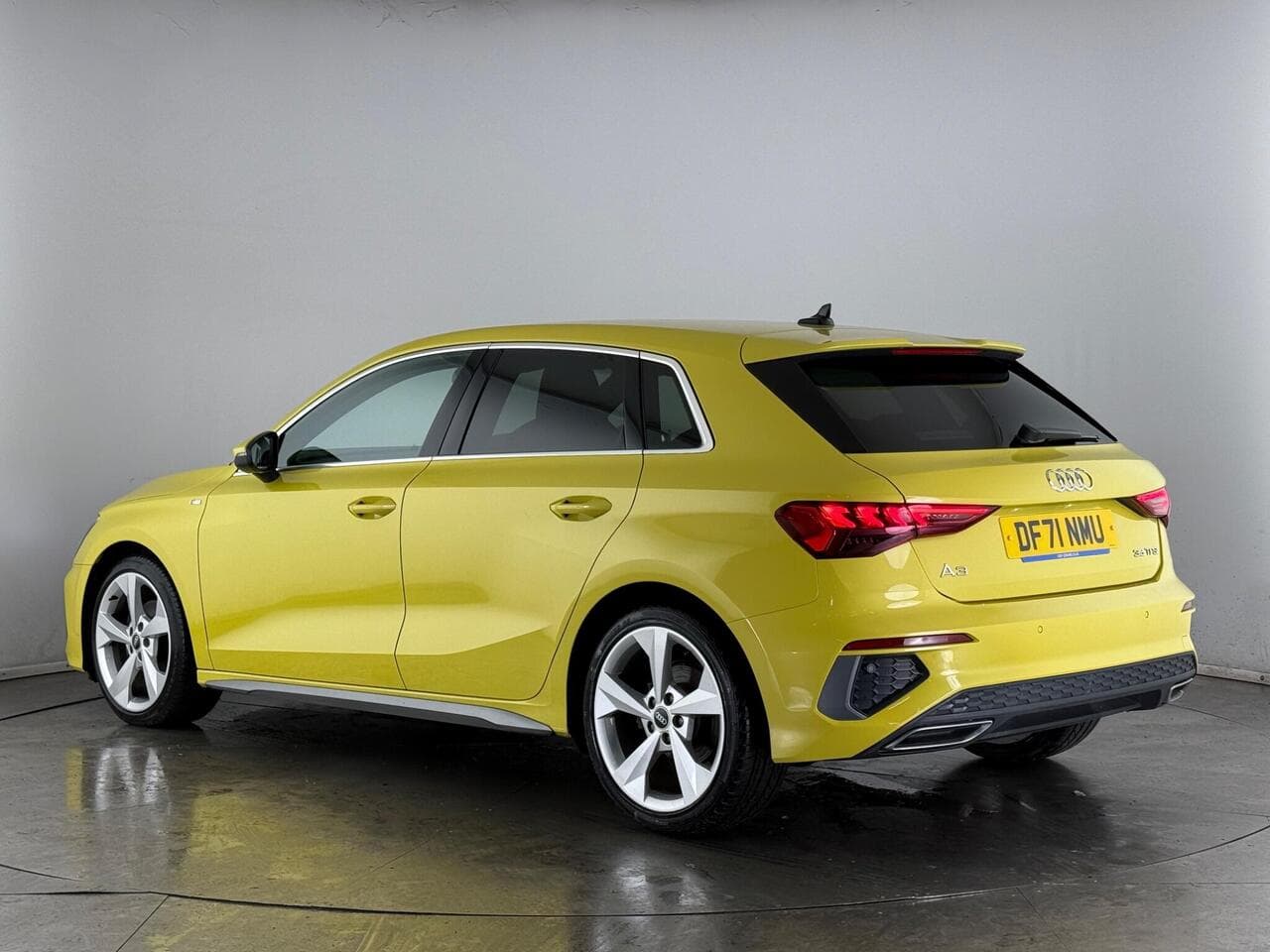 Audi A3 thumbnail Rear Left
