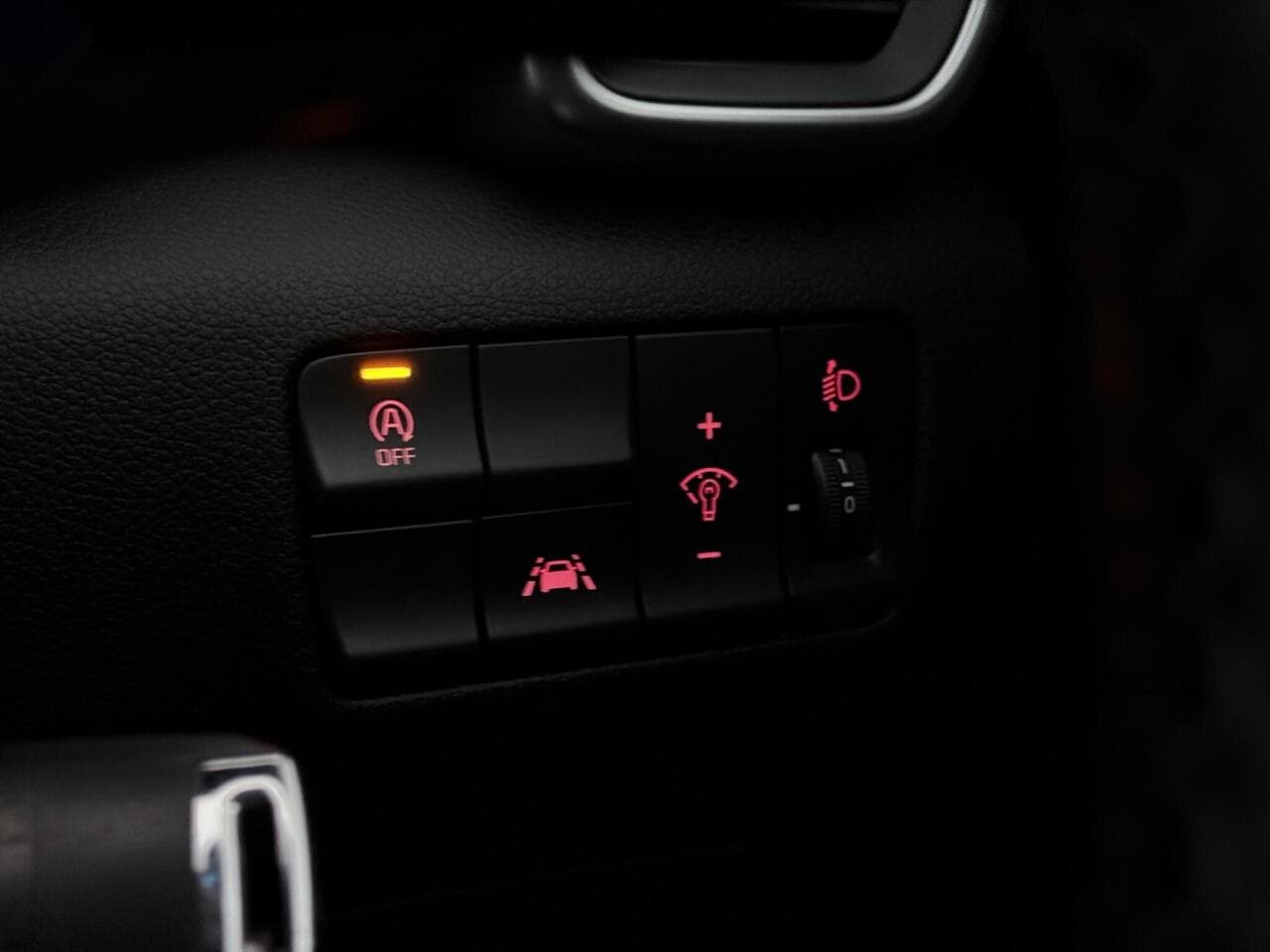 Kia Sportage thumbnail Misc Controls