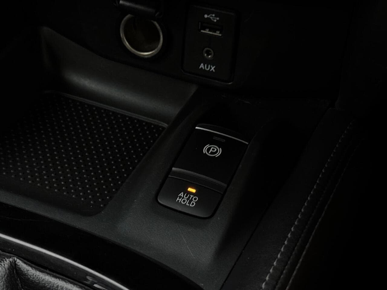 Nissan X-Trail thumbnail Misc Controls