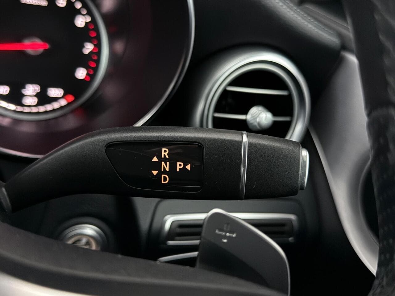 Mercedes-Benz C Class thumbnail Misc Controls