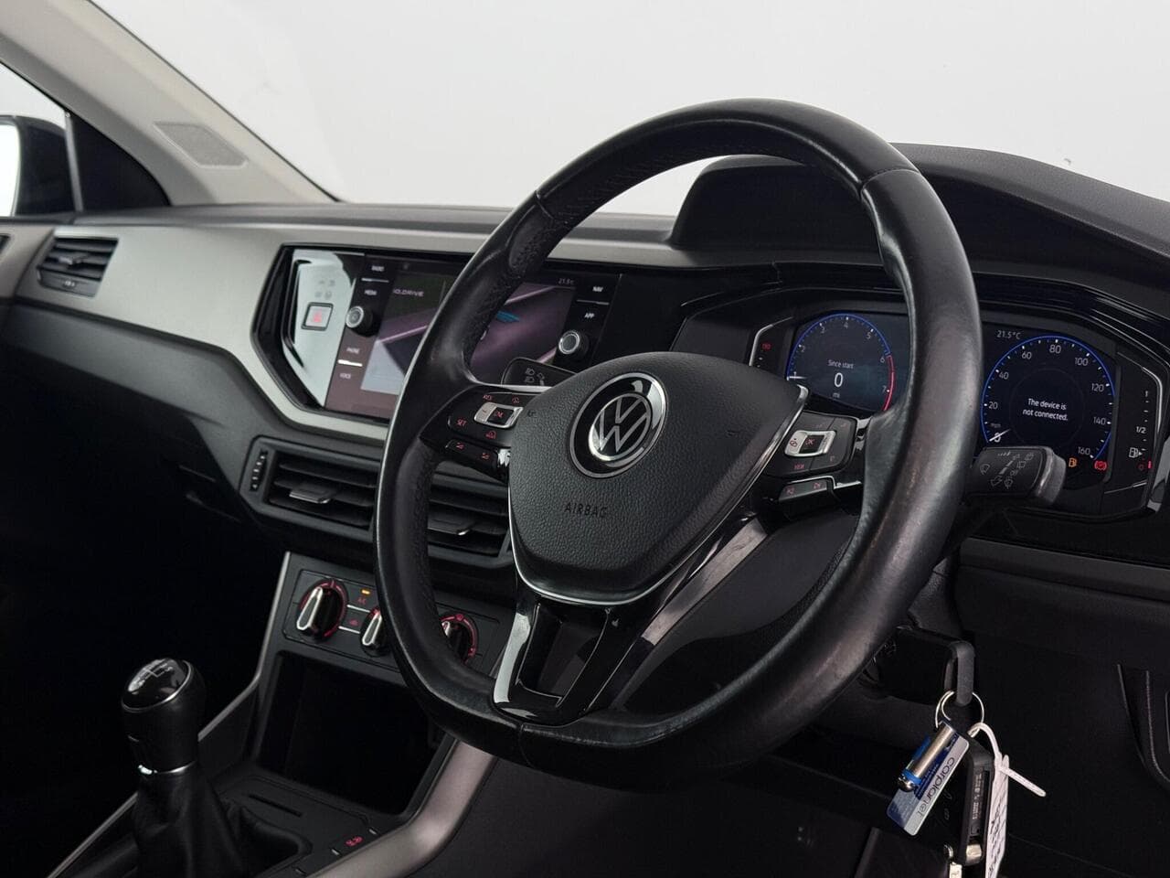 Volkswagen Polo thumbnail Steering Wheel