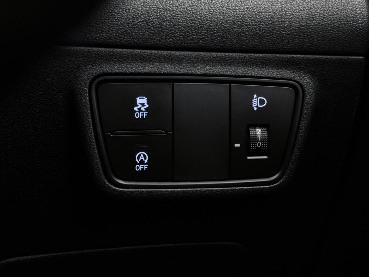 Hyundai TUCSON thumbnail Misc Controls