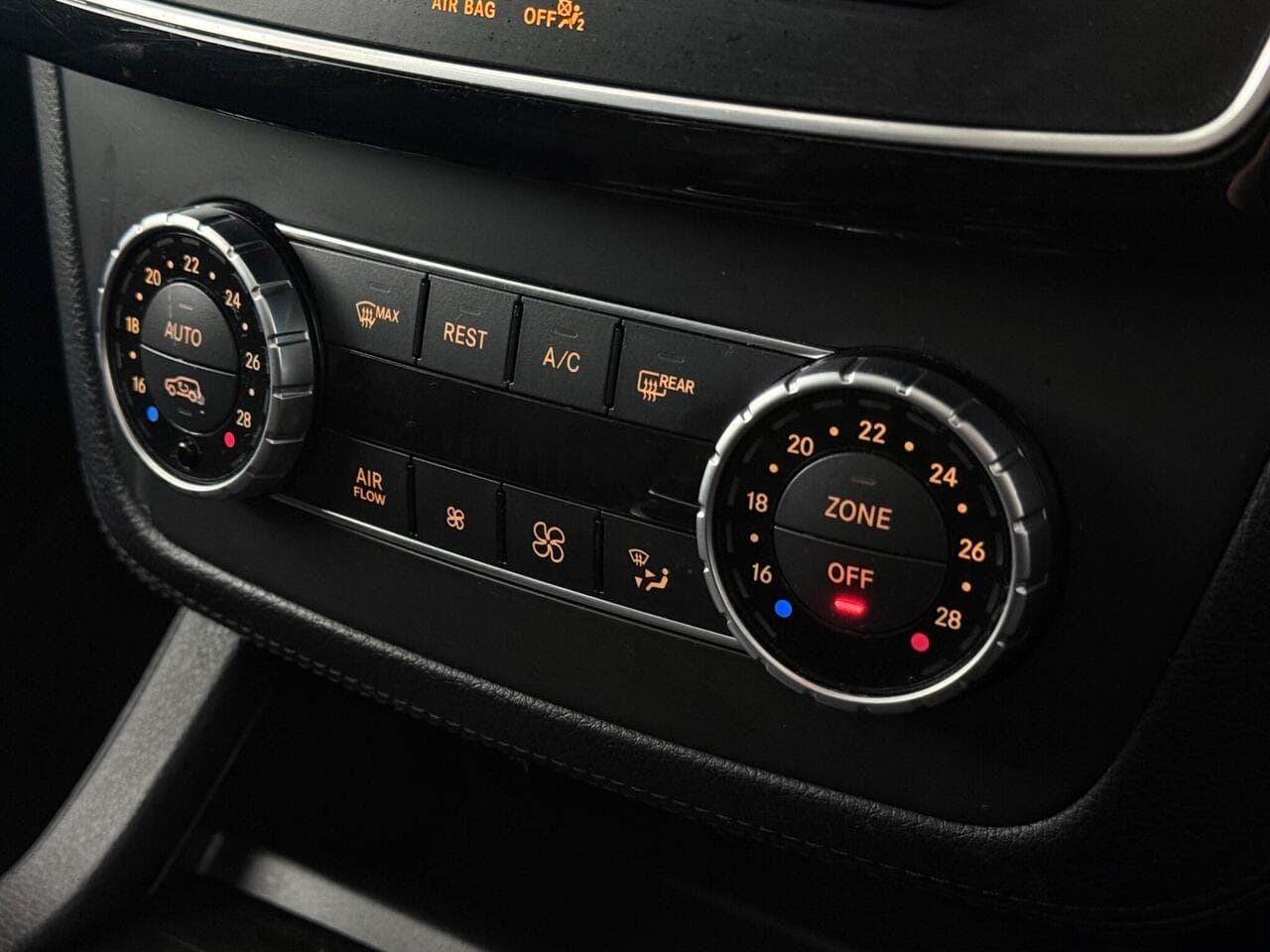 Mercedes-Benz GLS thumbnail Misc Controls