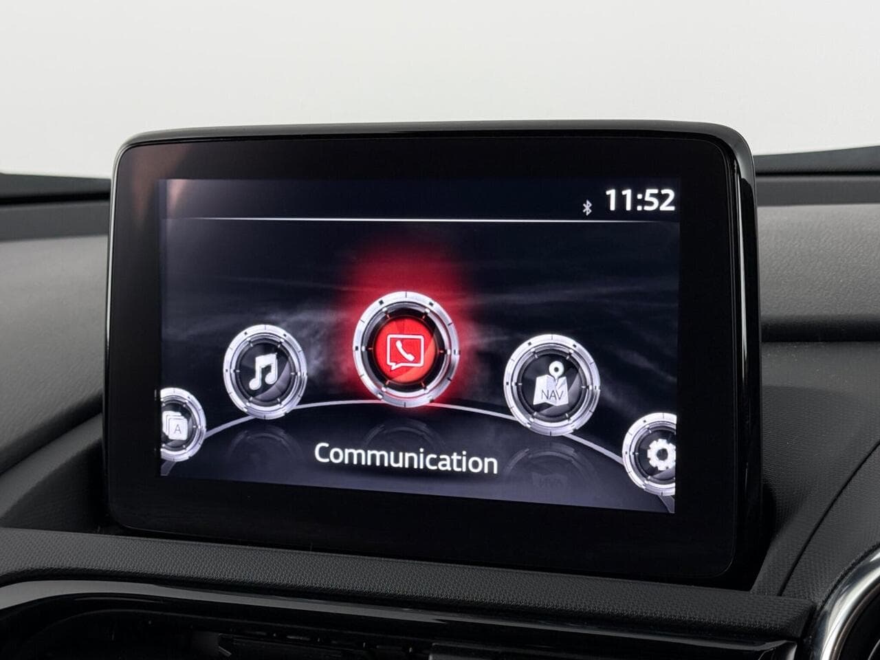 Mazda MX-5 thumbnail Infotainment System