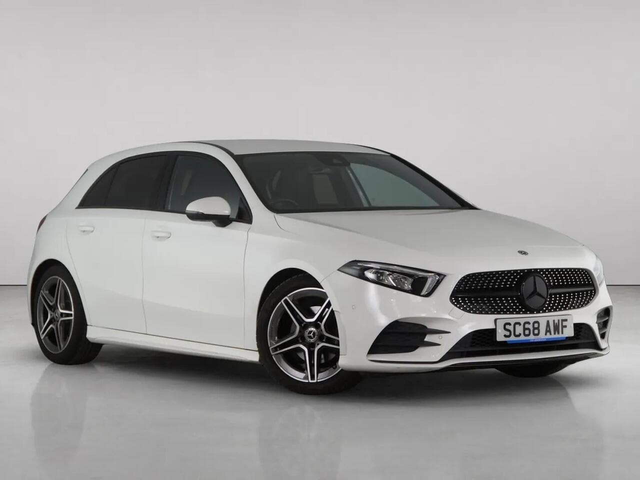 Mercedes-Benz A Class - Mercedes-Benz A Class 1.3 A200 AMG Line (Executive) Hatchback 5dr Petrol Manual Euro 6 (s/s) (163 ps)