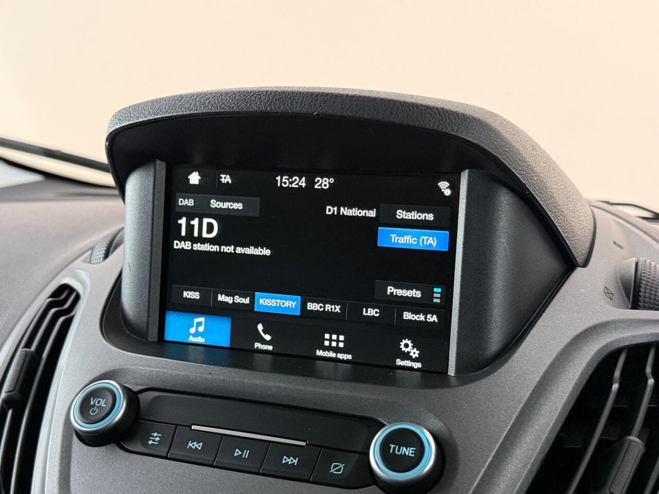 Ford Transit Courier thumbnail Infotainment System