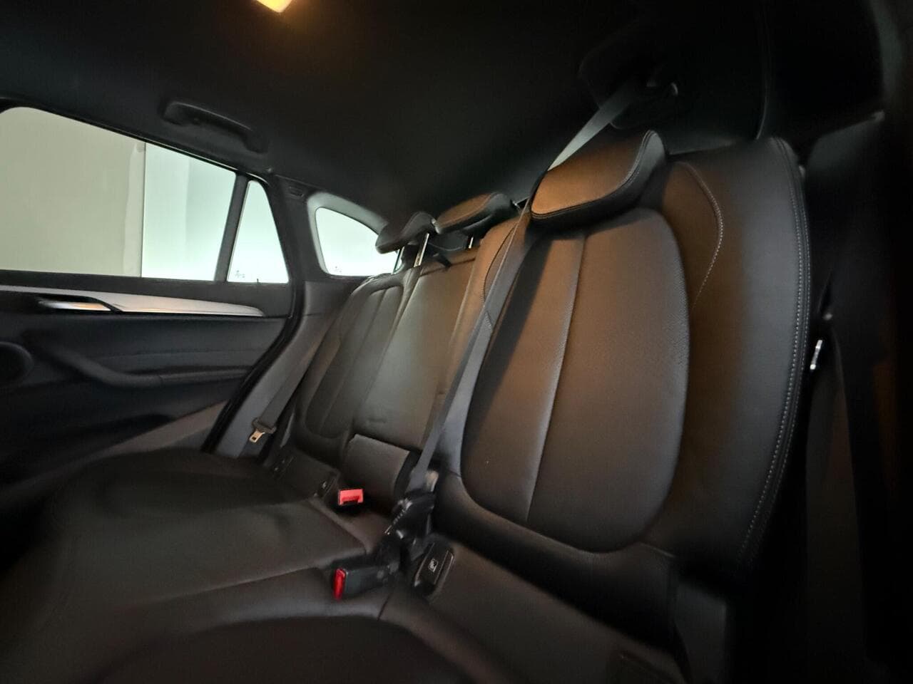 BMW X1 thumbnail Seats Rear