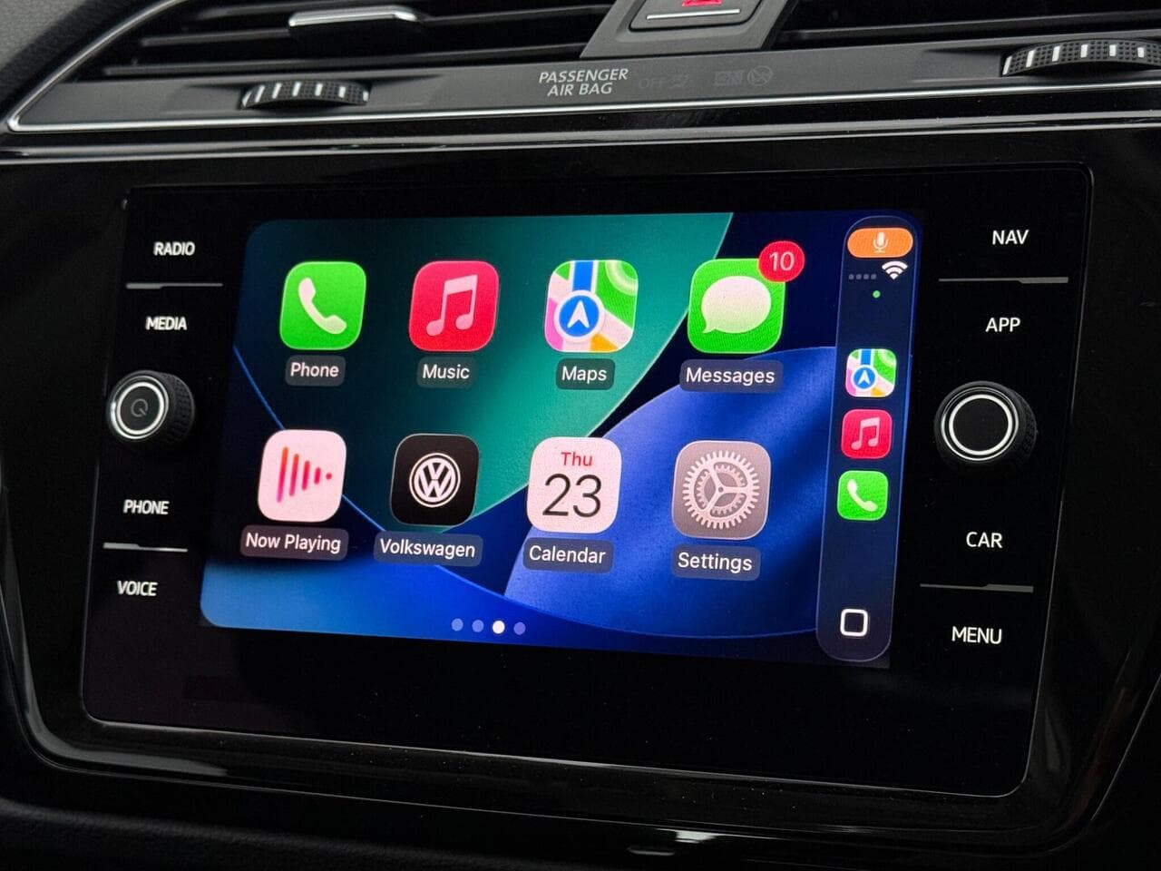 Volkswagen Touran thumbnail Infotainment System