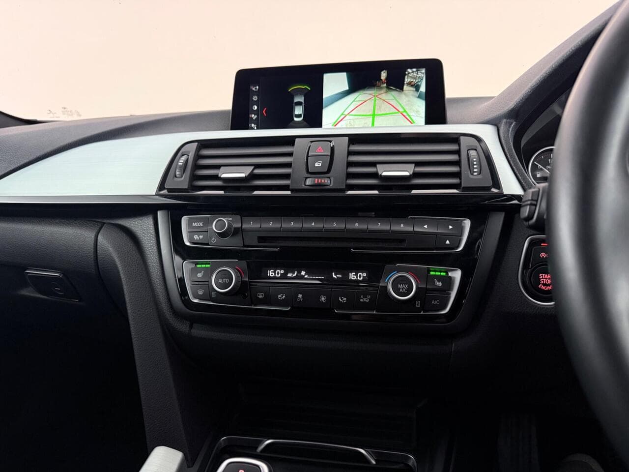 BMW 4 Series thumbnail Infotainment System