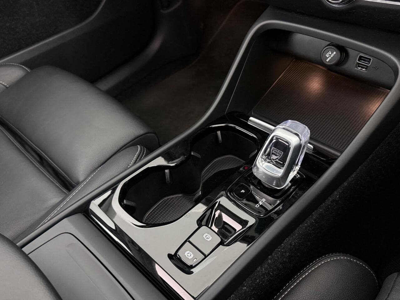 Volvo XC40 thumbnail Interior Front