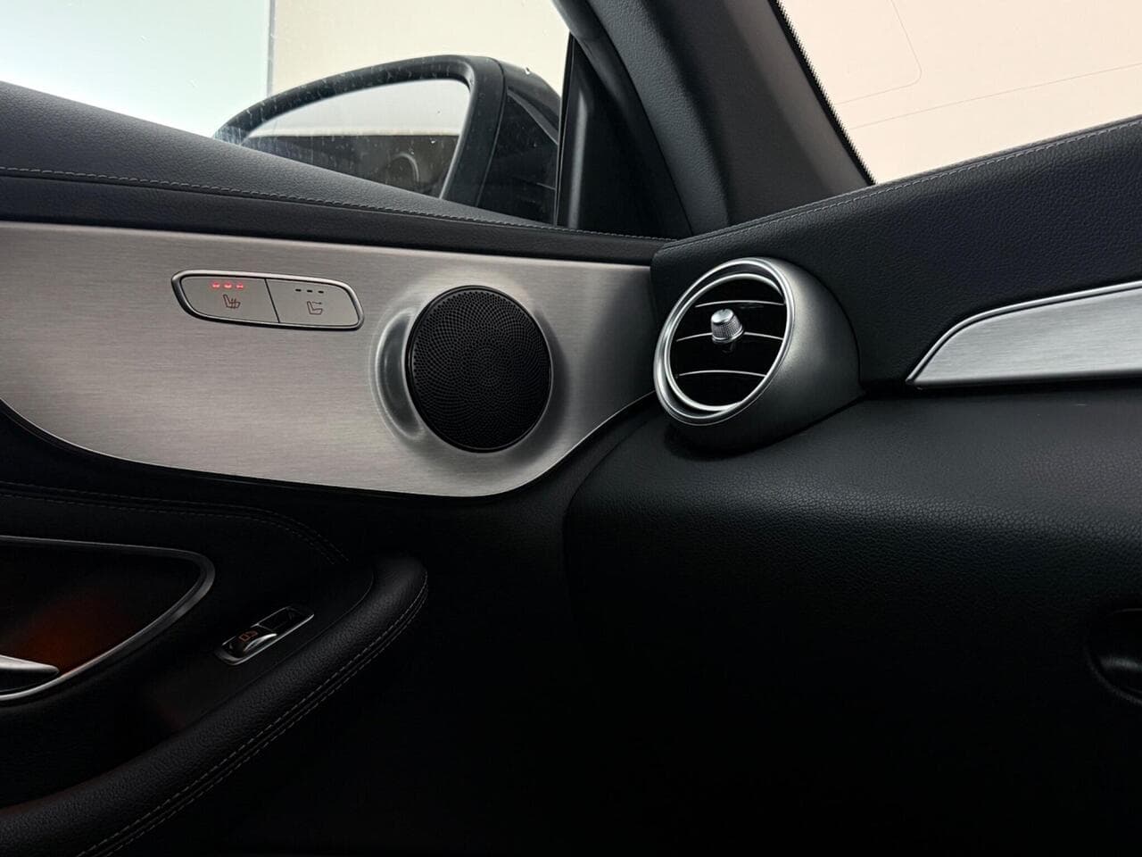Mercedes-Benz C Class thumbnail Inconclusive