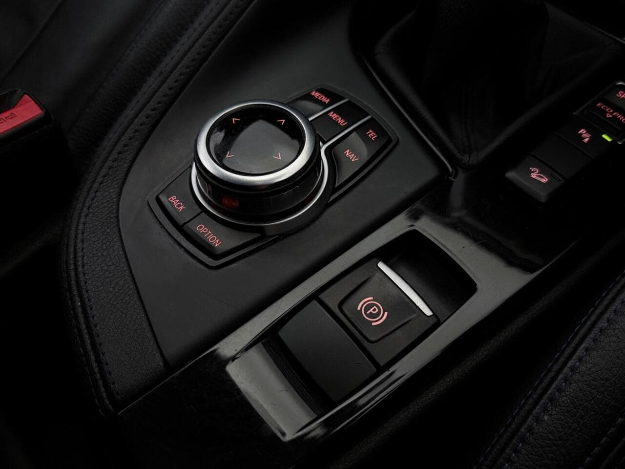 BMW X1 thumbnail Misc Controls