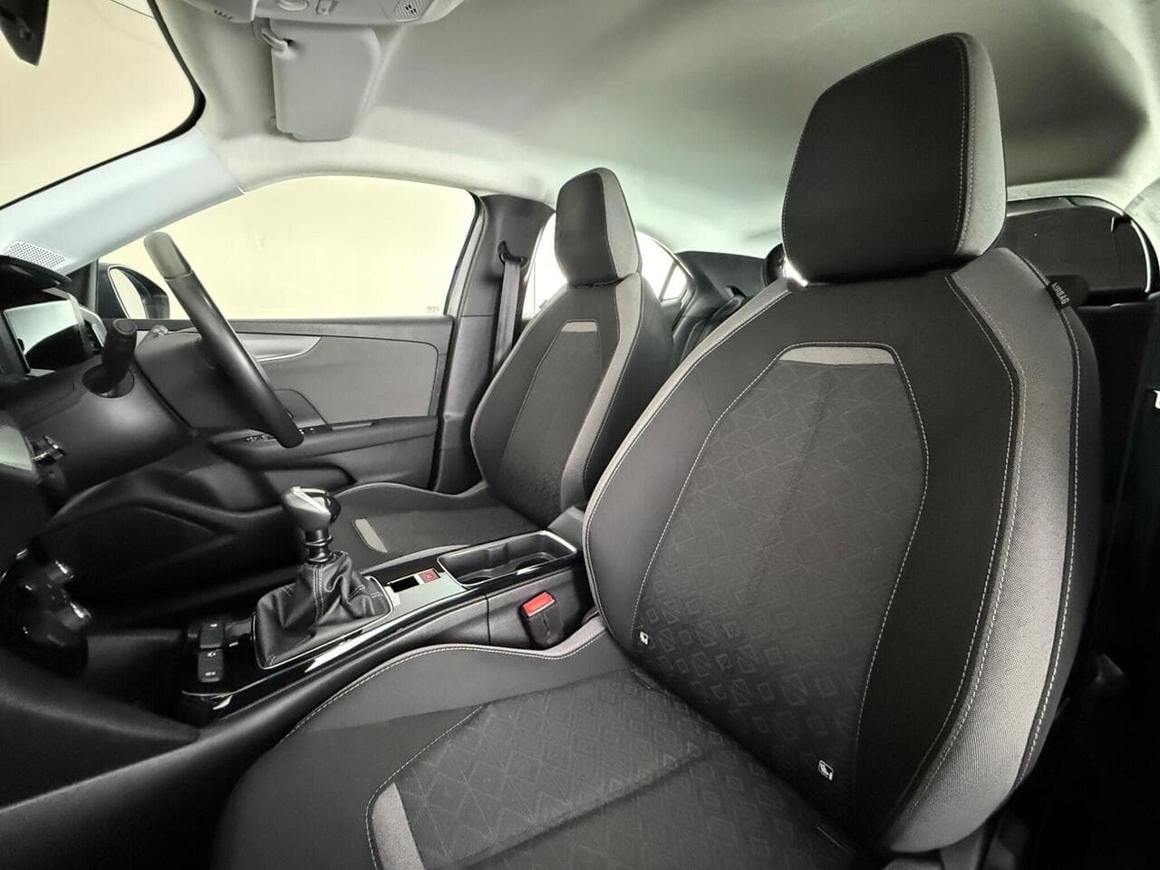 Vauxhall Mokka thumbnail Seat Front Passenger