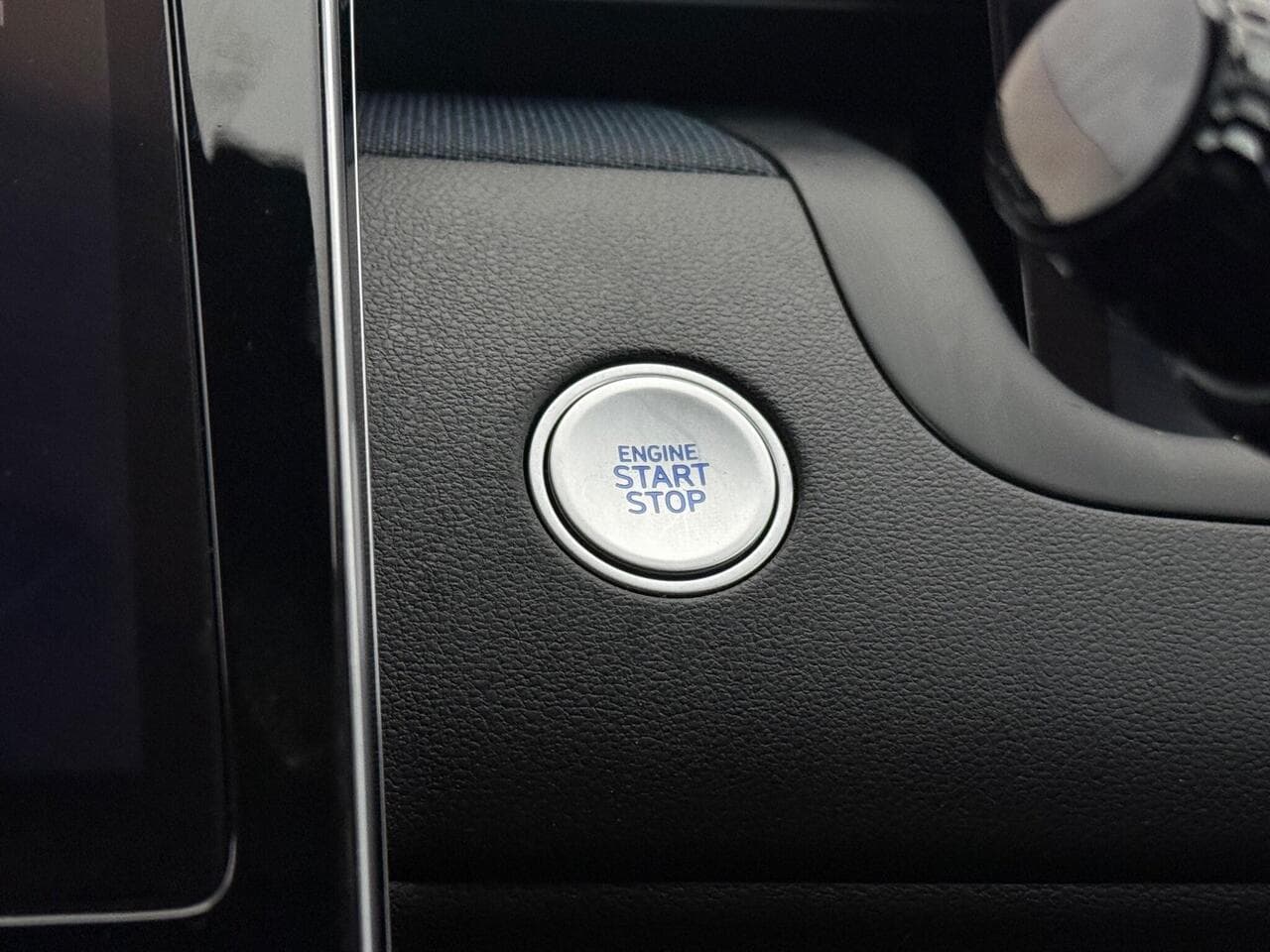 Hyundai TUCSON thumbnail Misc Controls