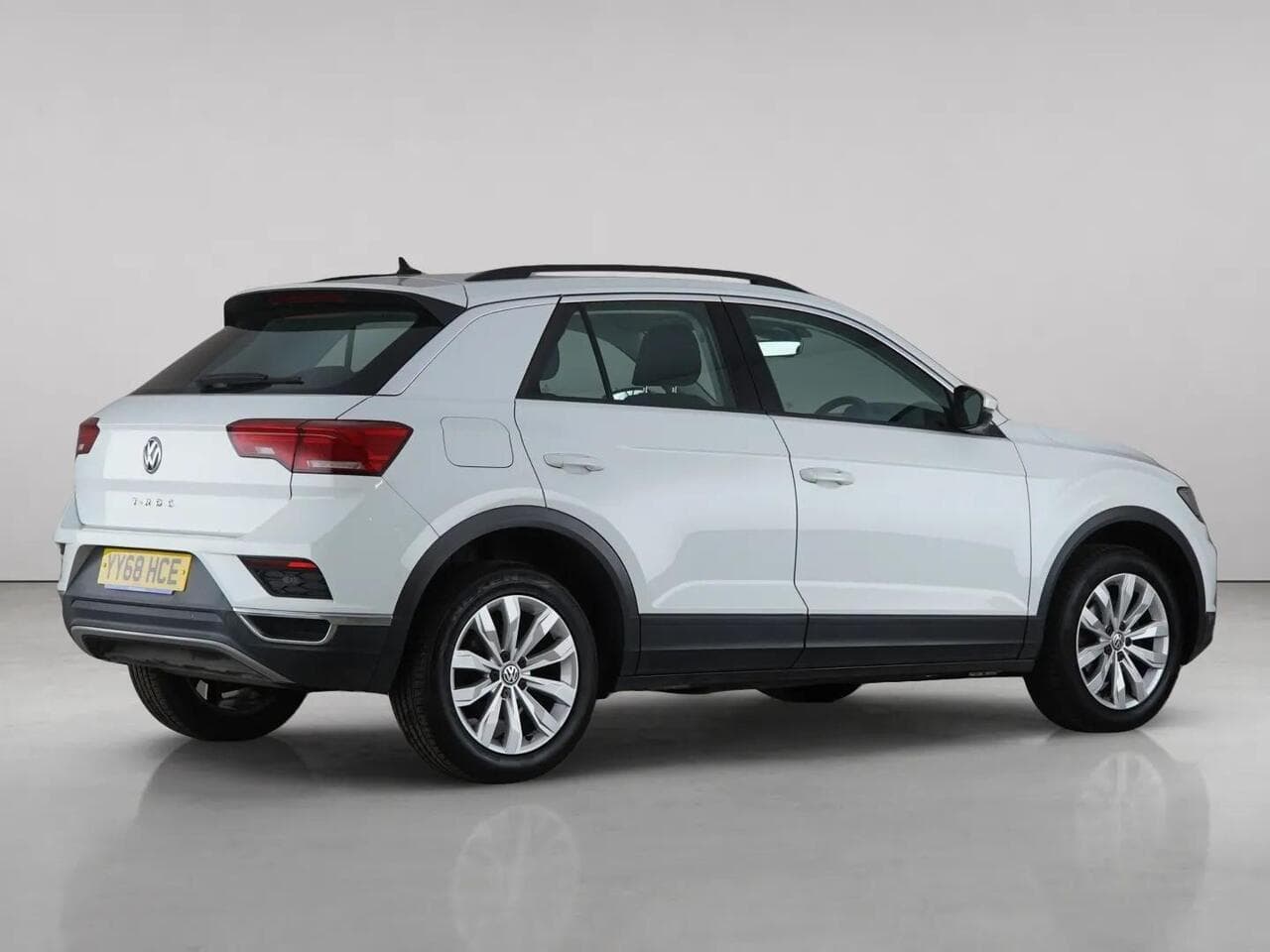 Volkswagen T-Roc thumbnail Rear Right