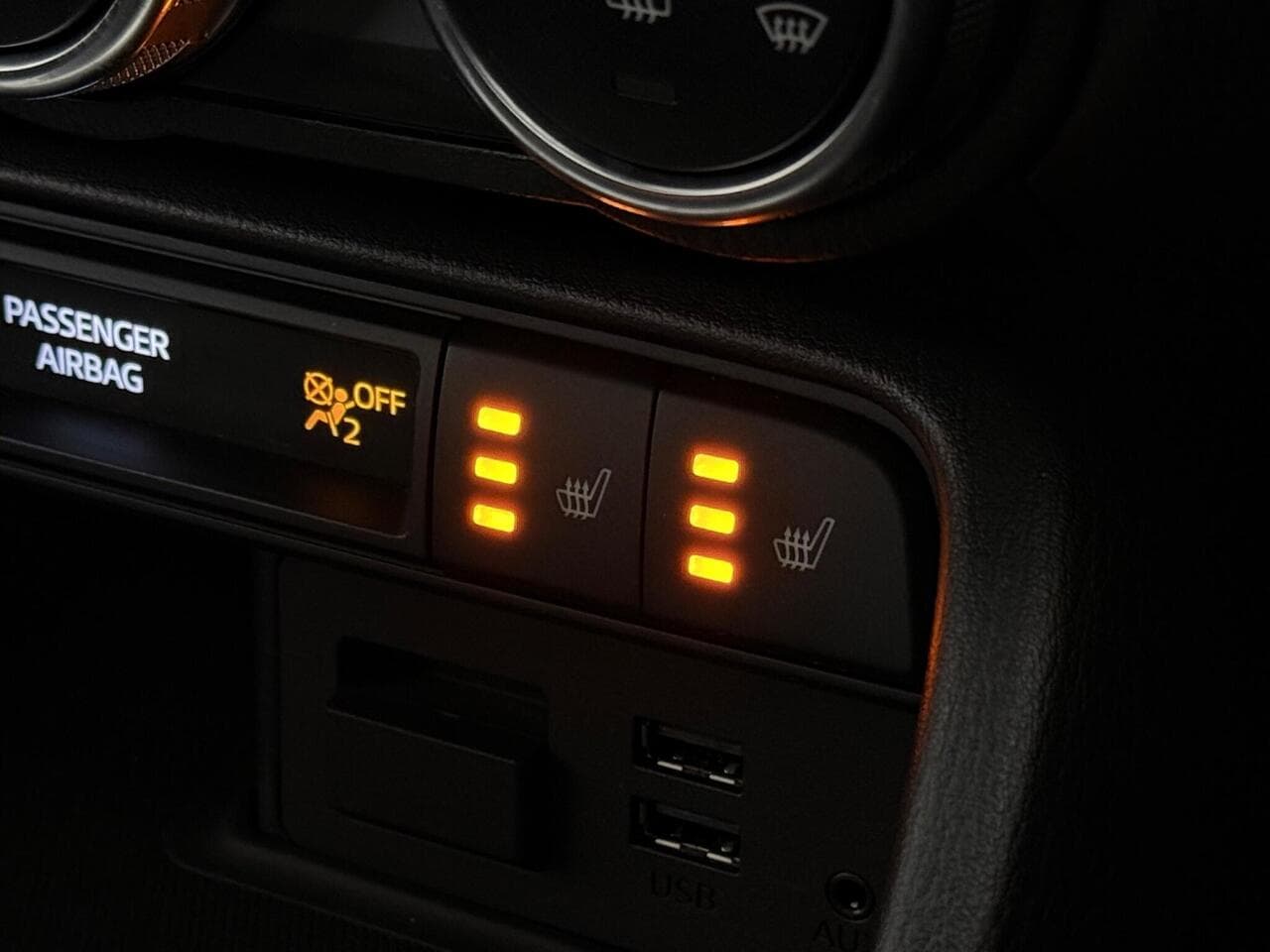 Mazda MX-5 thumbnail Misc Controls