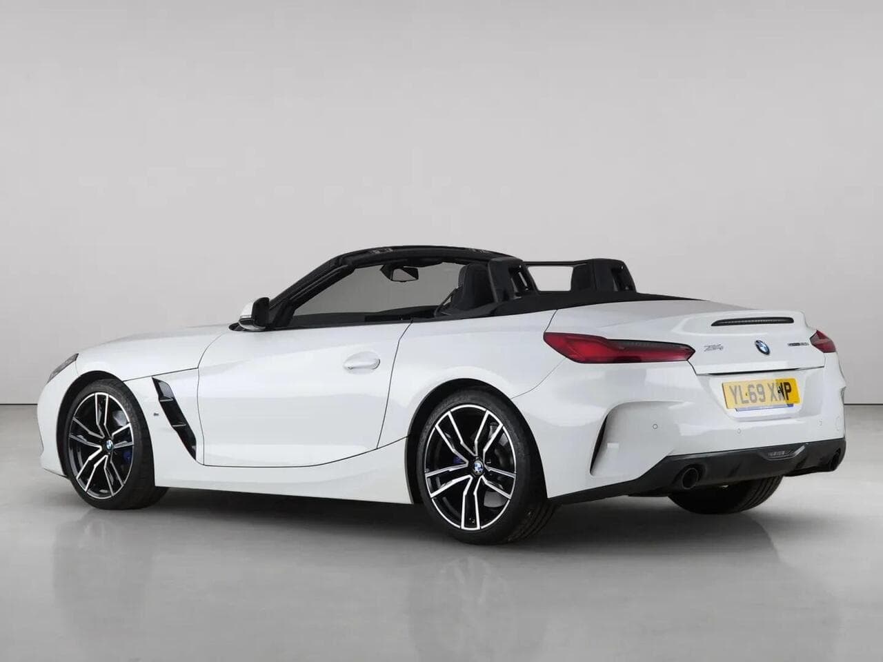 BMW Z4 thumbnail Rear Left