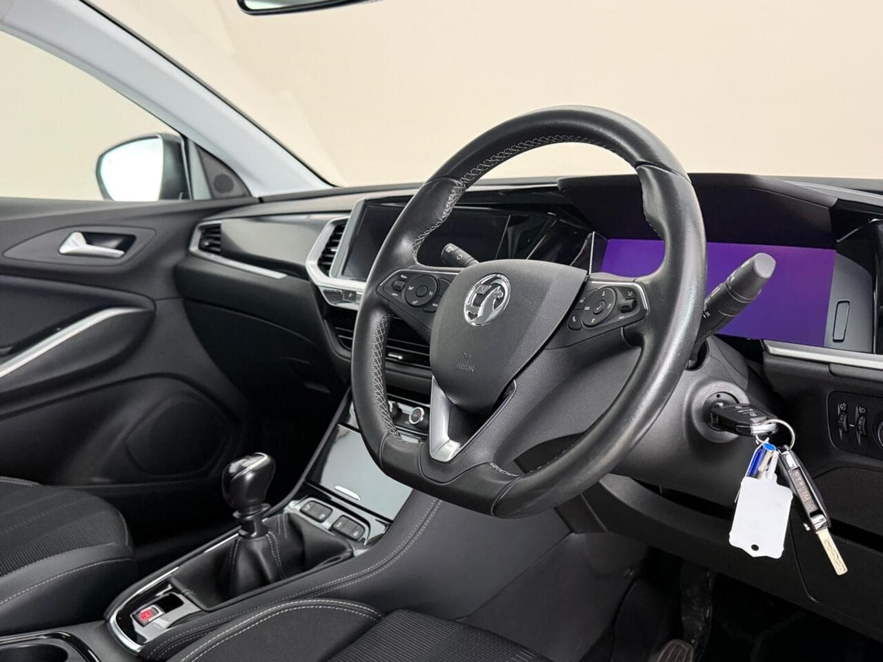 Vauxhall Grandland thumbnail Interior Front