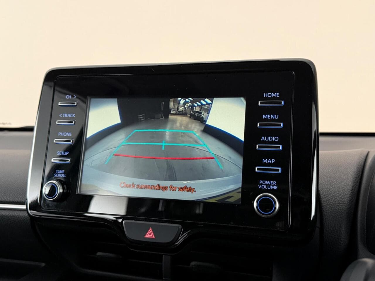 Toyota Yaris thumbnail Infotainment System