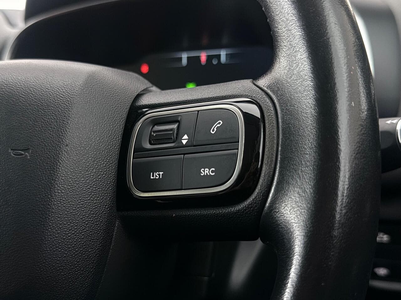 Citroen C5 Aircross thumbnail Misc Controls