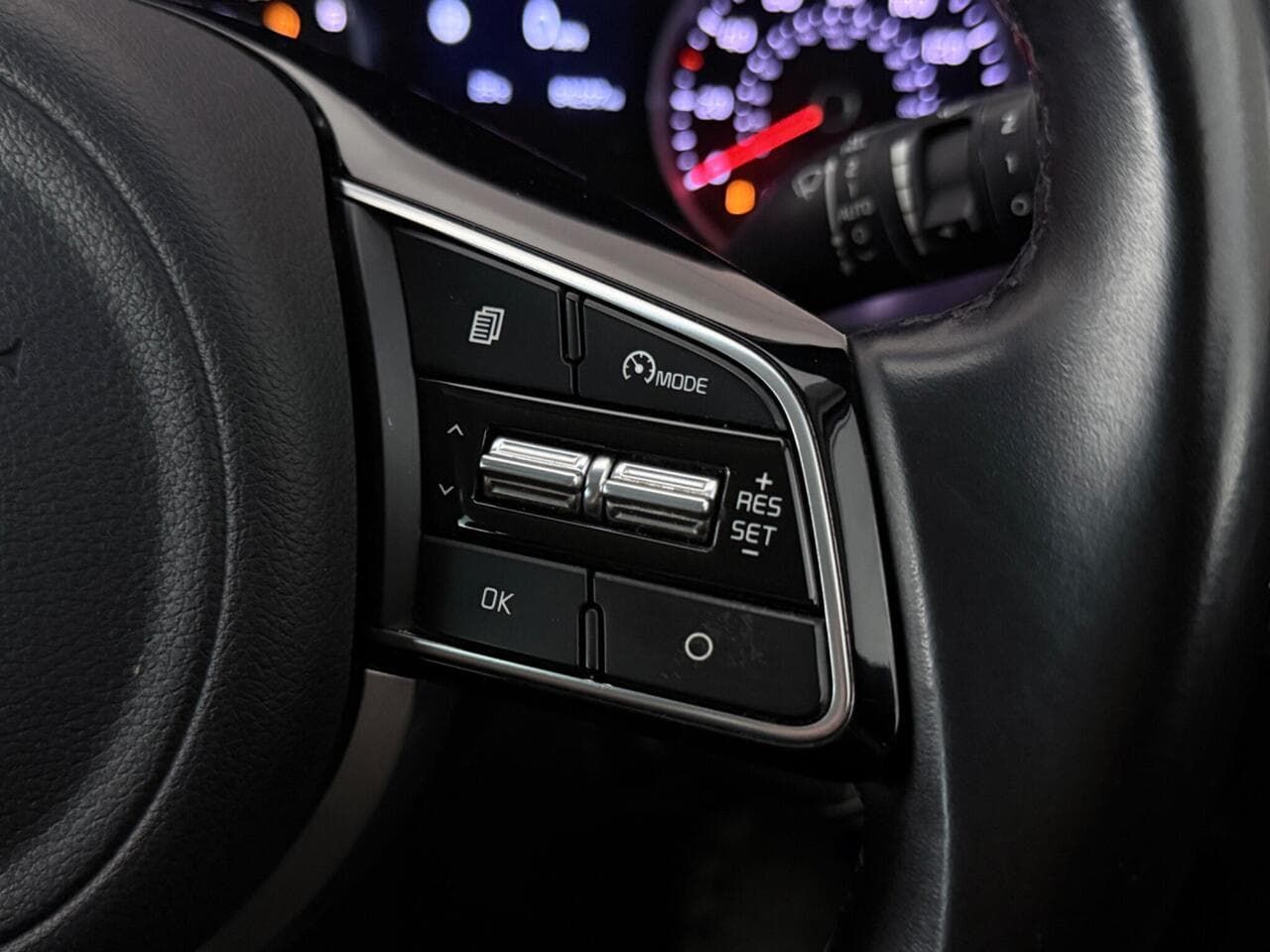 Kia Sportage thumbnail Misc Controls