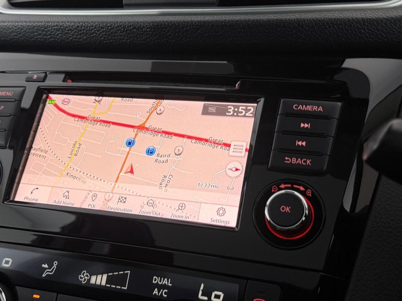 Nissan Qashqai thumbnail Infotainment System