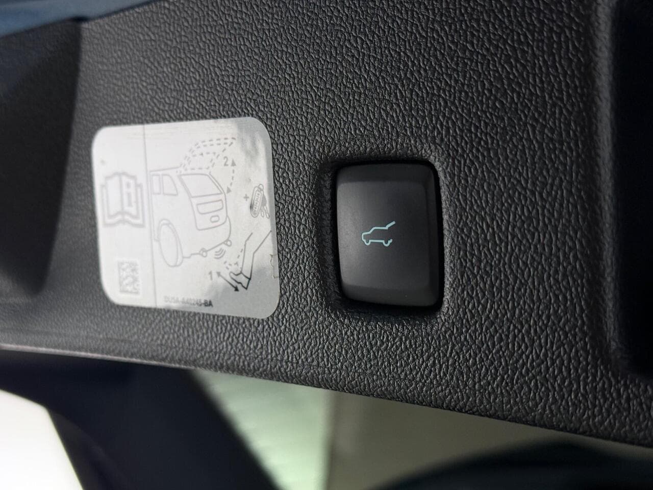 Ford Kuga thumbnail Misc Controls