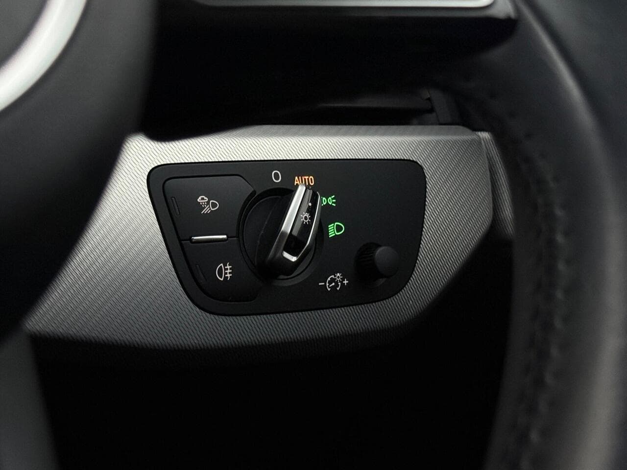 Audi A4 thumbnail Misc Controls