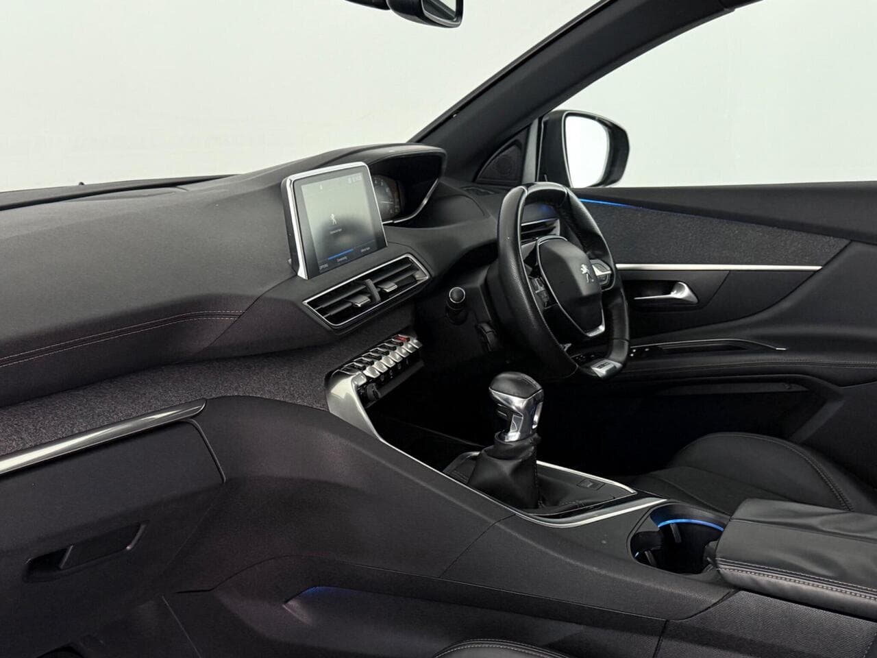 Peugeot 3008 thumbnail Interior Front
