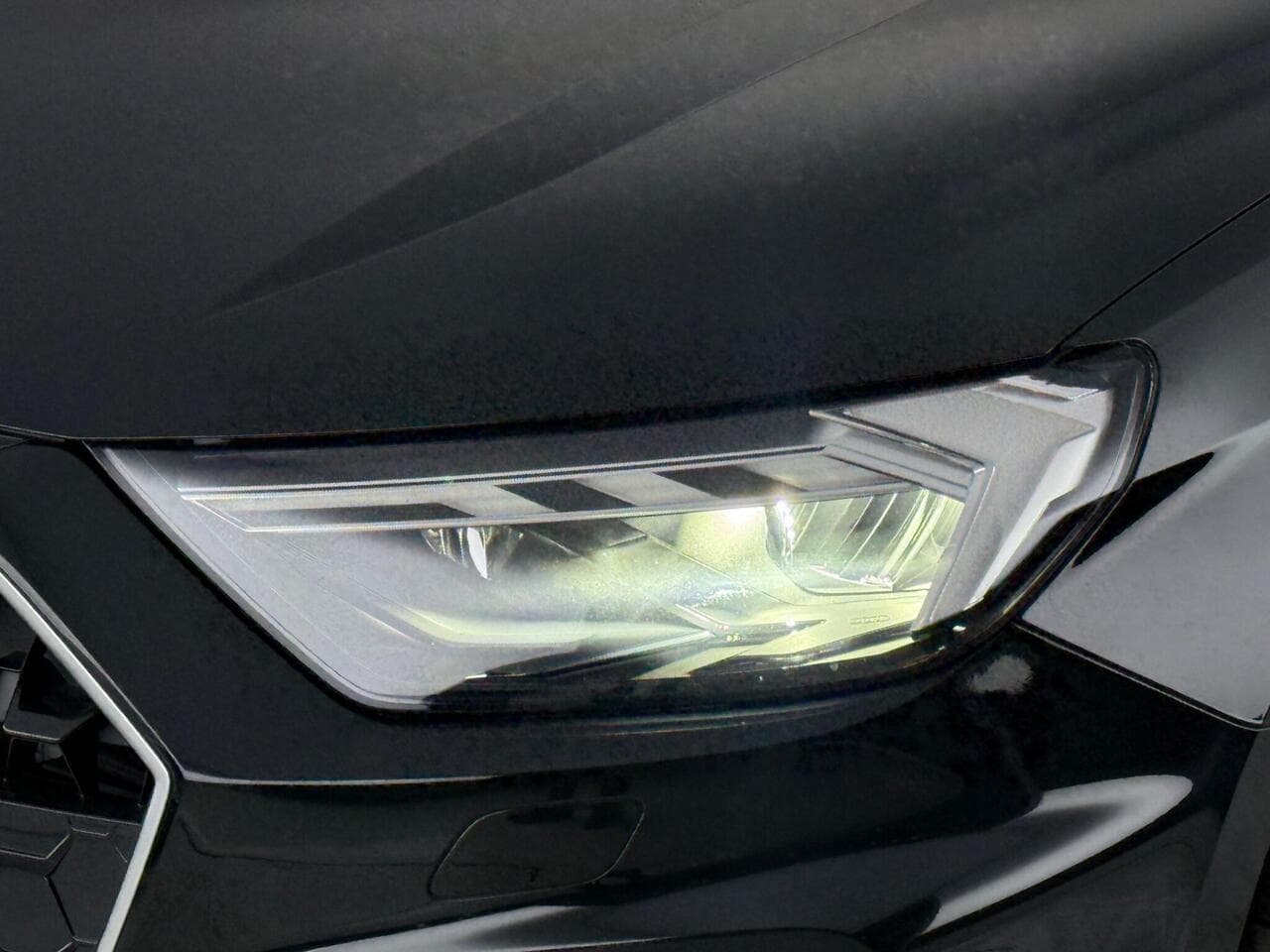 Audi A1 thumbnail Lights Front