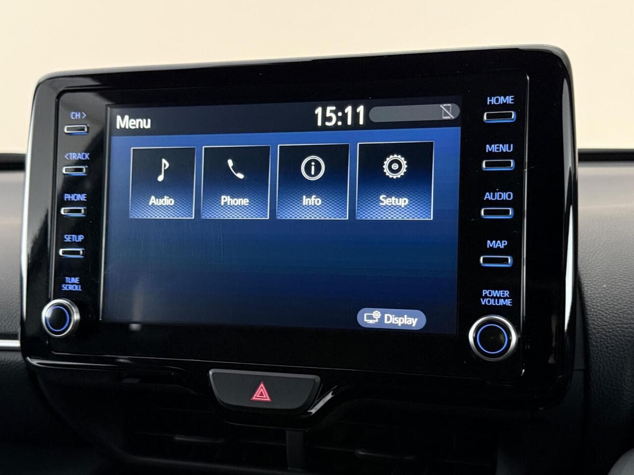 Toyota Yaris Cross thumbnail Infotainment System