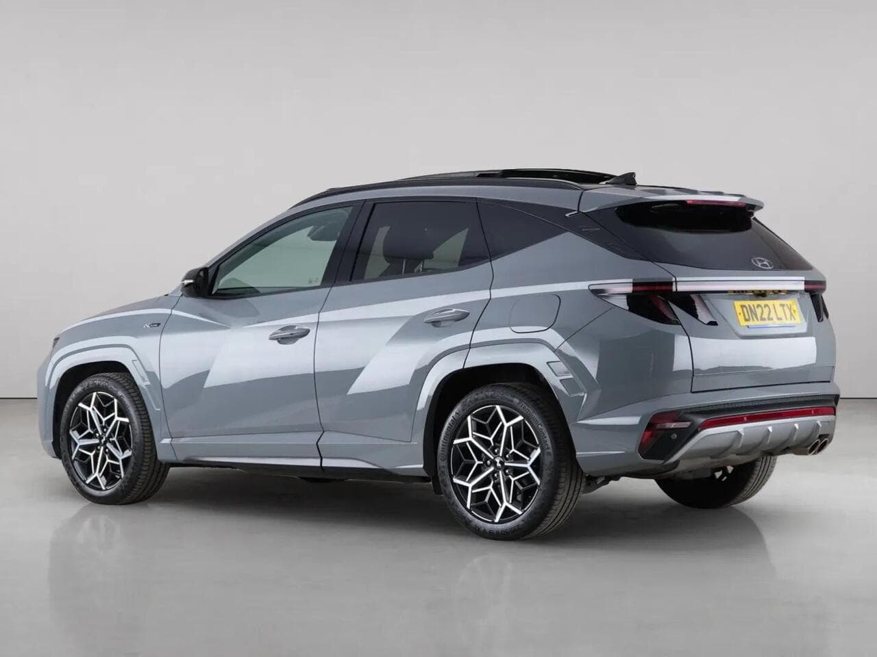 Hyundai TUCSON thumbnail Rear Left