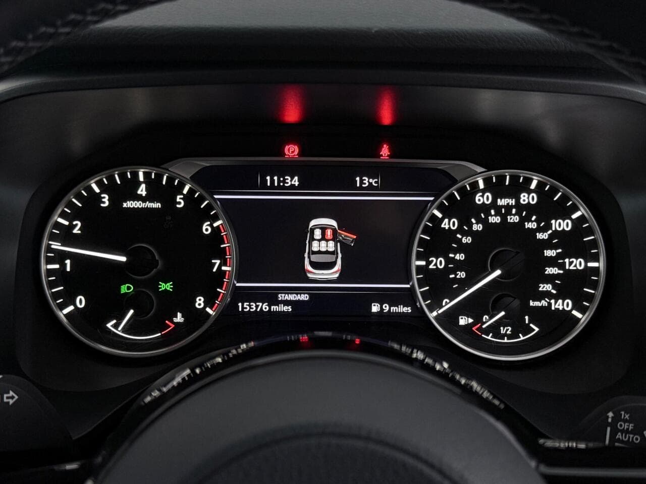 Nissan Qashqai thumbnail Driver Instruments