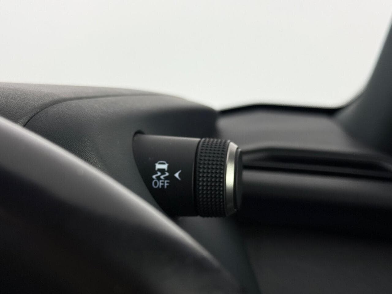 Lexus UX thumbnail Misc Controls